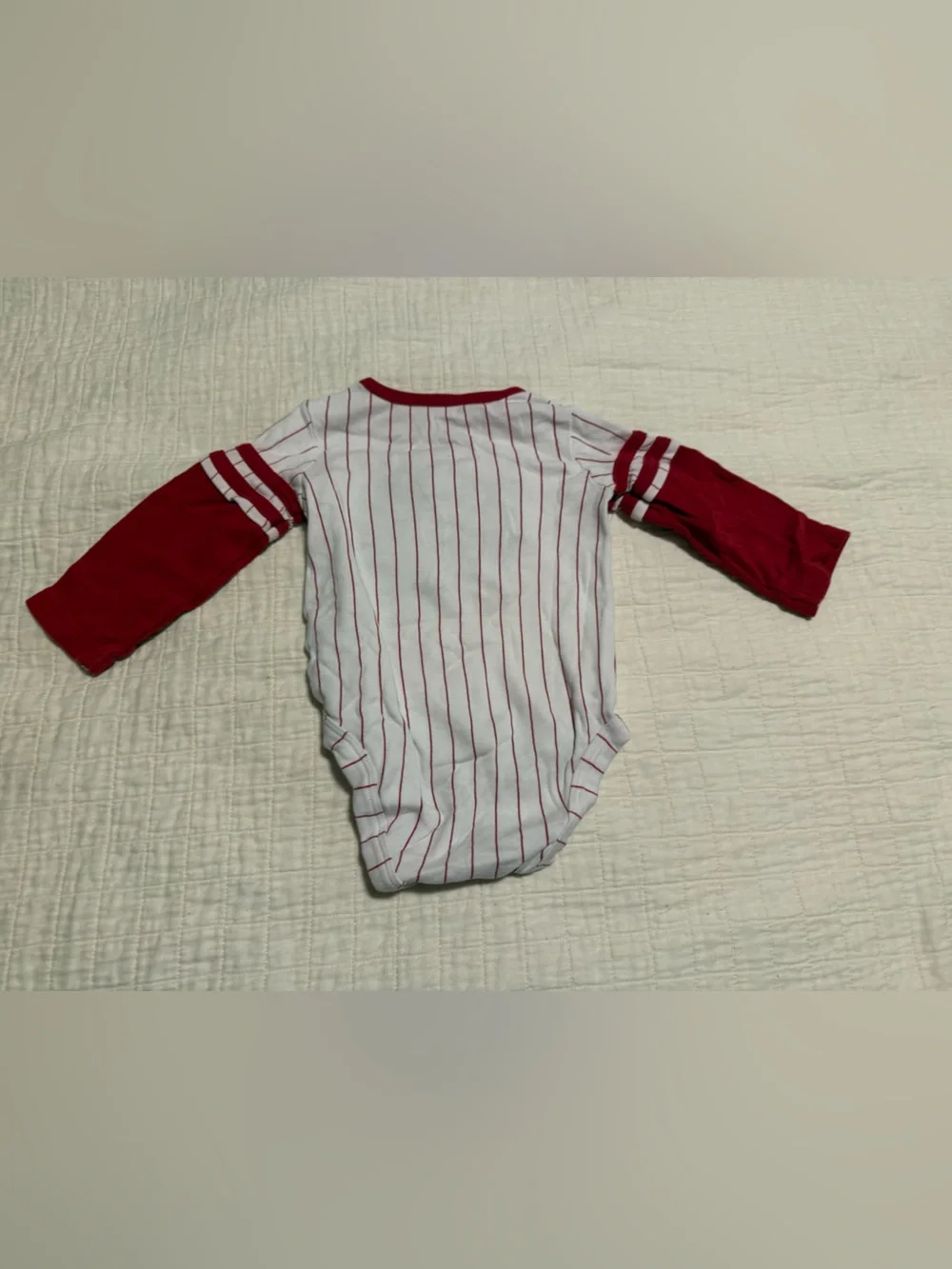 Lot of 6 piece baby clothes 12 months various brands in good condition